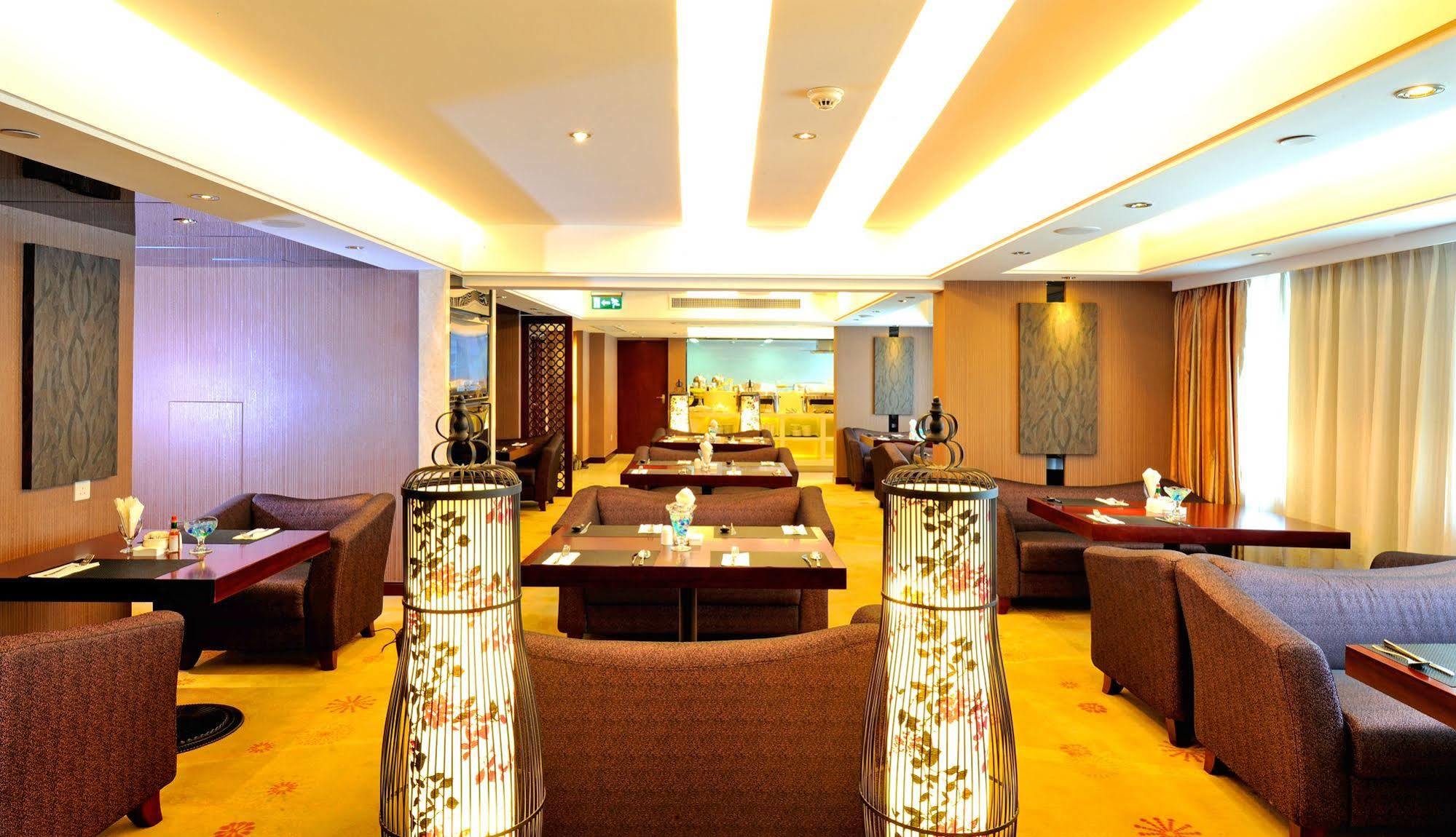 Hotel Beverly Plaza Makao Dış mekan fotoğraf